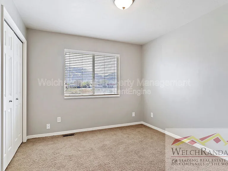 2126 Pebblebrook Rd — Photo 12