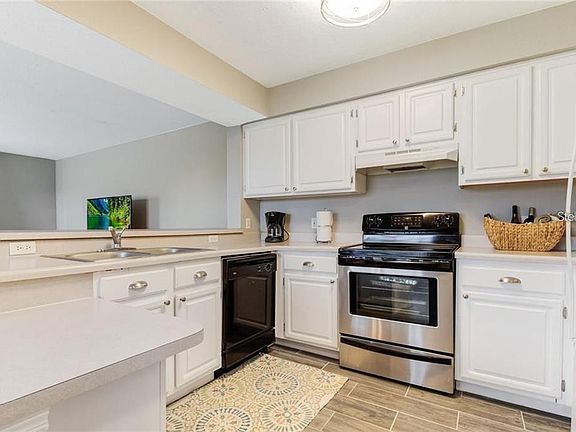 2nd image of 13953 FAIRWAY ISLAND DRIVE #621