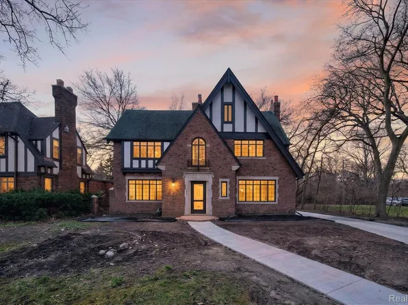 3261 Sherbourne Rd, Detroit, MI 48221
