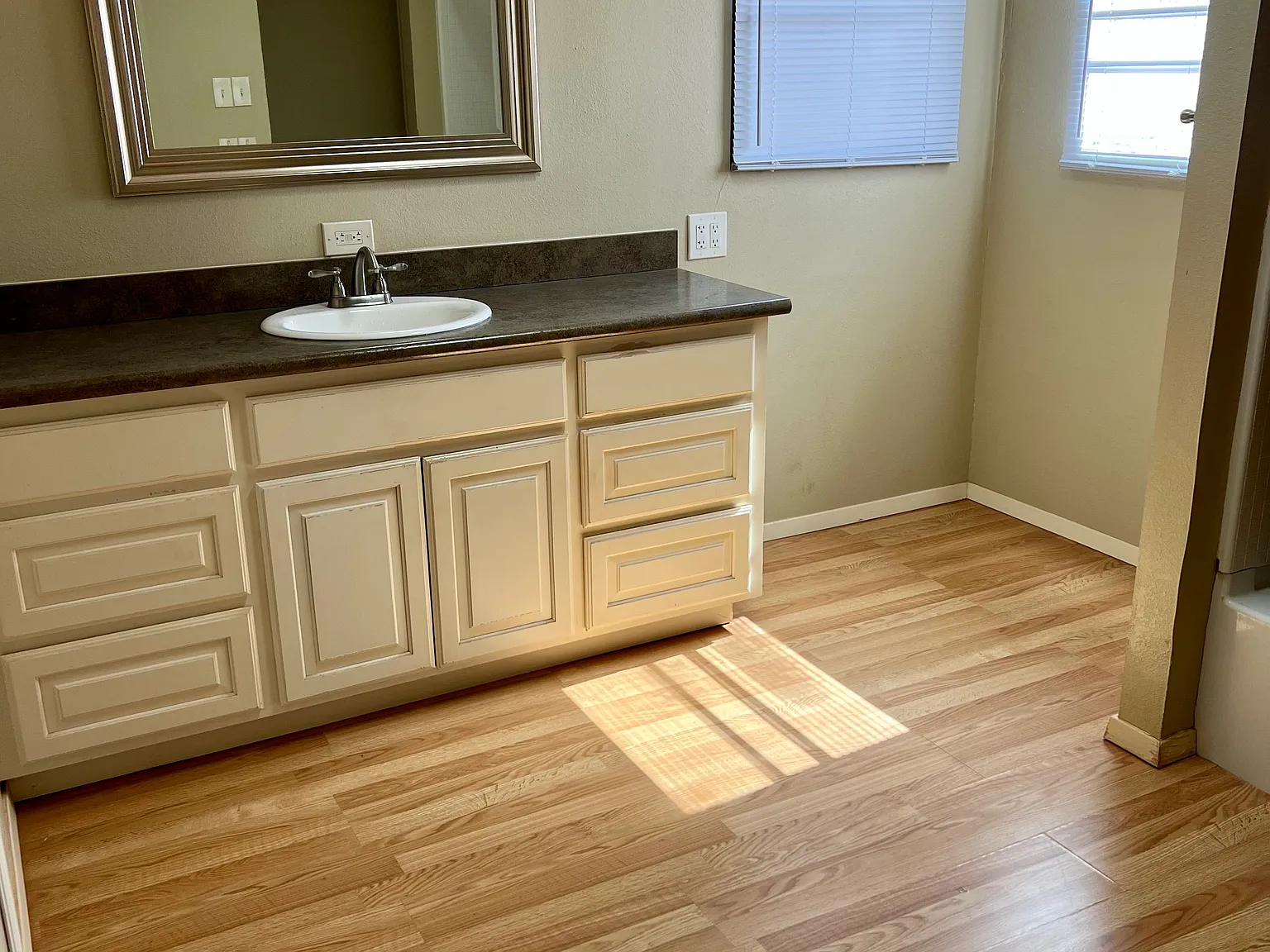 812 Green Branch Rd — Photo 4