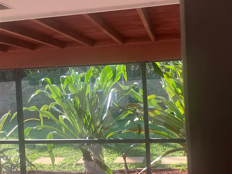 12' x 20' screened porch view