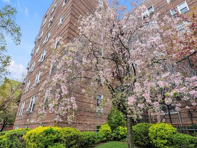 8801 35th Ave APT 4H, Queens, NY, 11372