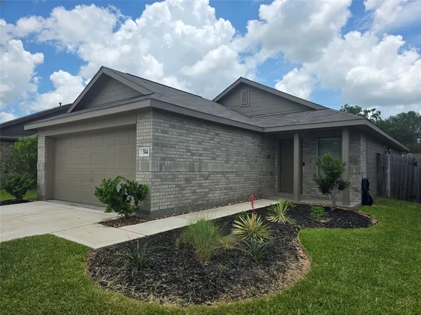 314 Riverwood Village Ln, Sealy, TX 77474