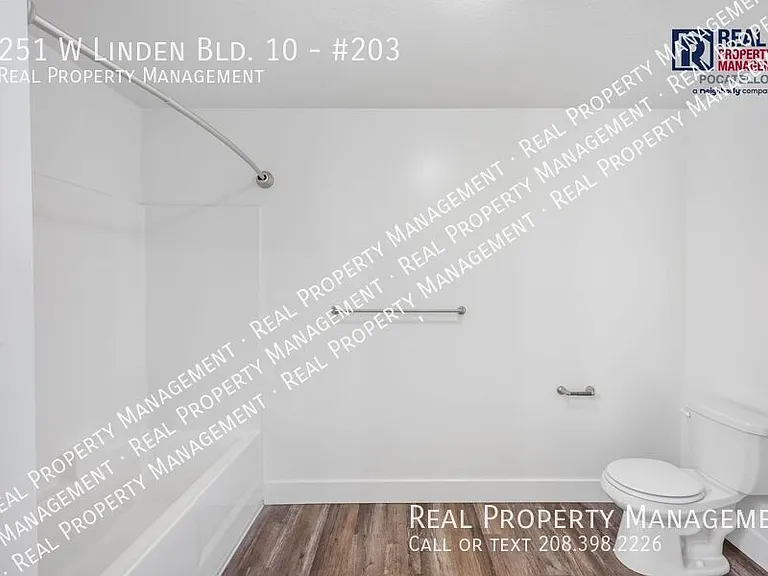 251 W Linden Ave #10-203 — Photo 10