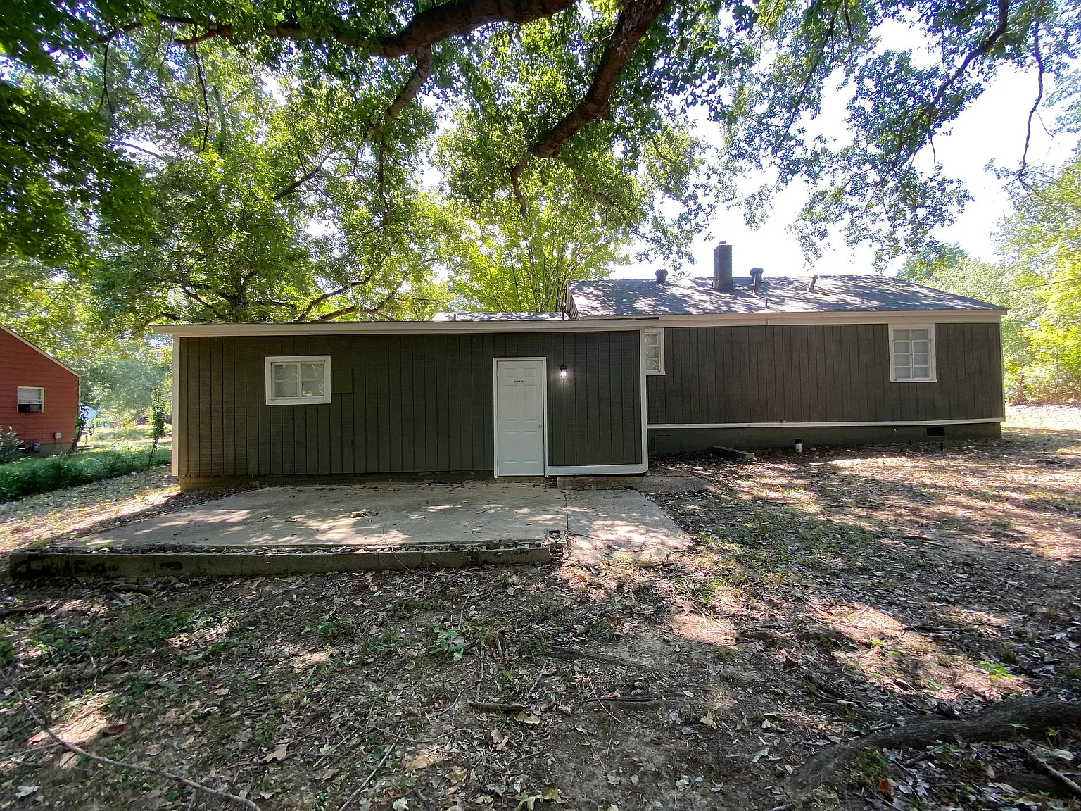 1180 Knox Ave — Photo 3