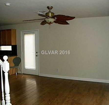 4th image of 3212 Epson St #14