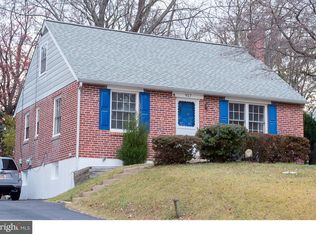 917 Greenbriar Ln, Springfield, PA 19064