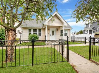 5 Ashland St, New Rochelle, NY 10801