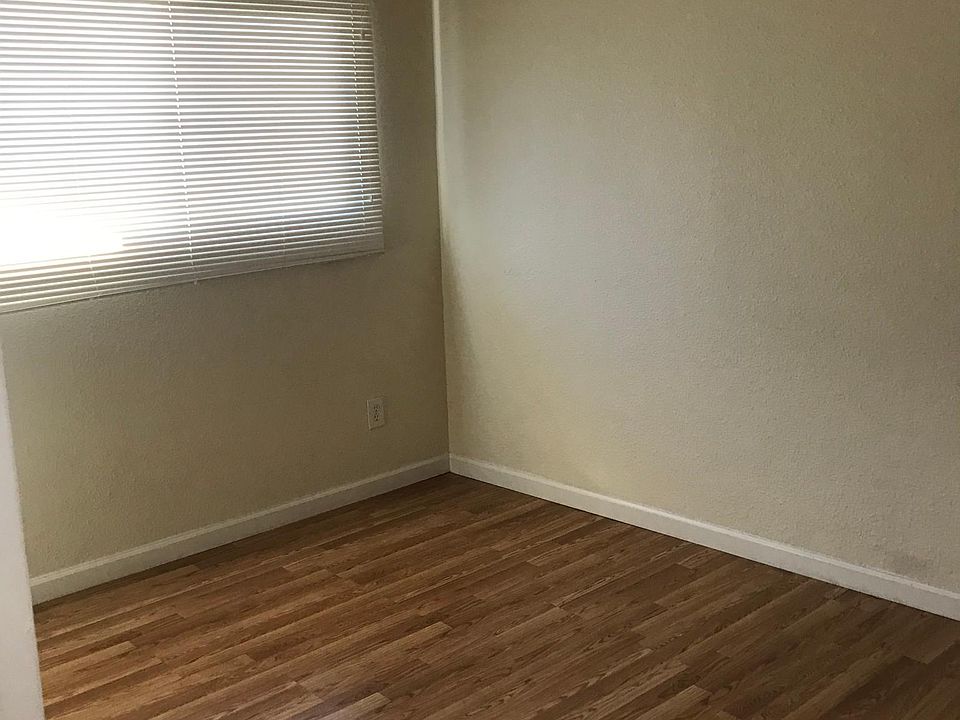 2nd image of 505 Fleming Ave E APT 6