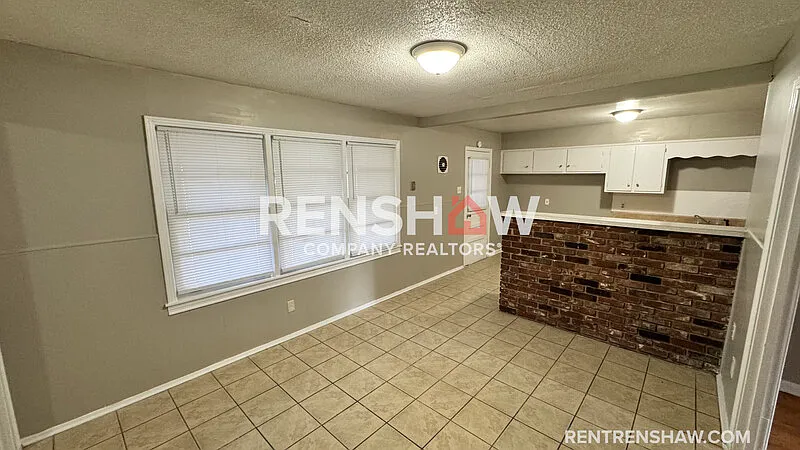 3 bed, 2.0 bath, 1380 sqft, $1,295 — Photo 4