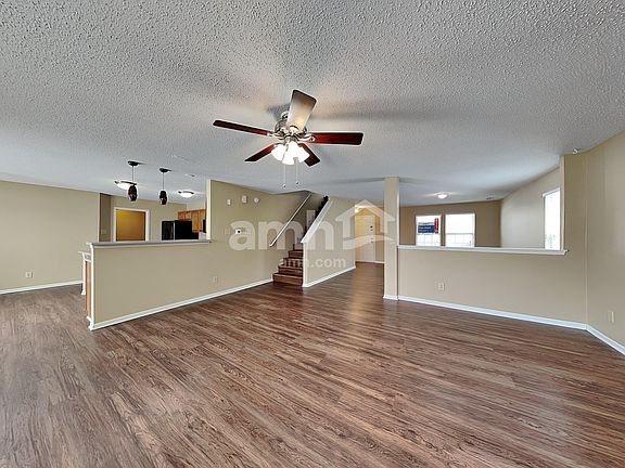 5th image of 5862 N Quincy Dr
