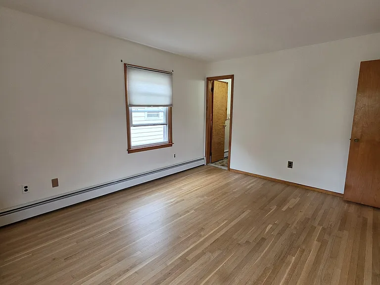 14 Wall St #1 — Photo 11