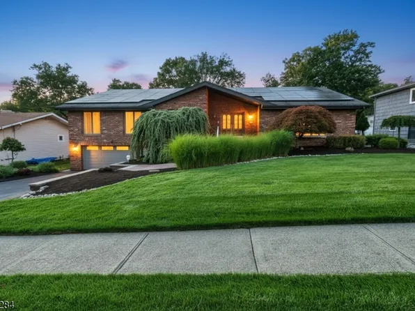 8 Cracco Ln, Wayne Twp., NJ 07470
