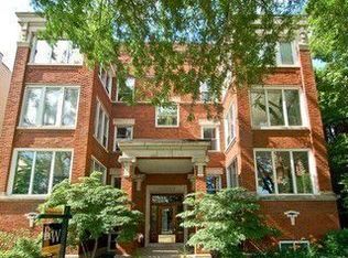 1036 W Loyola Ave, Chicago, IL 60626