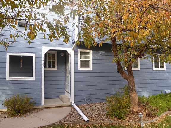 Outside of front of townhome