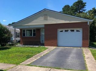 5 Calalou Ct, Toms River, NJ 08757