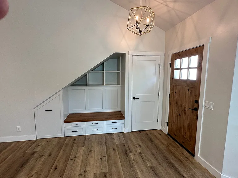 417 Woodbridge St — Photo 9