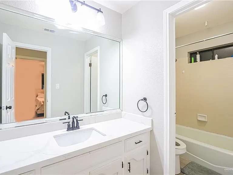 2306 Fox Run St — Photo 24