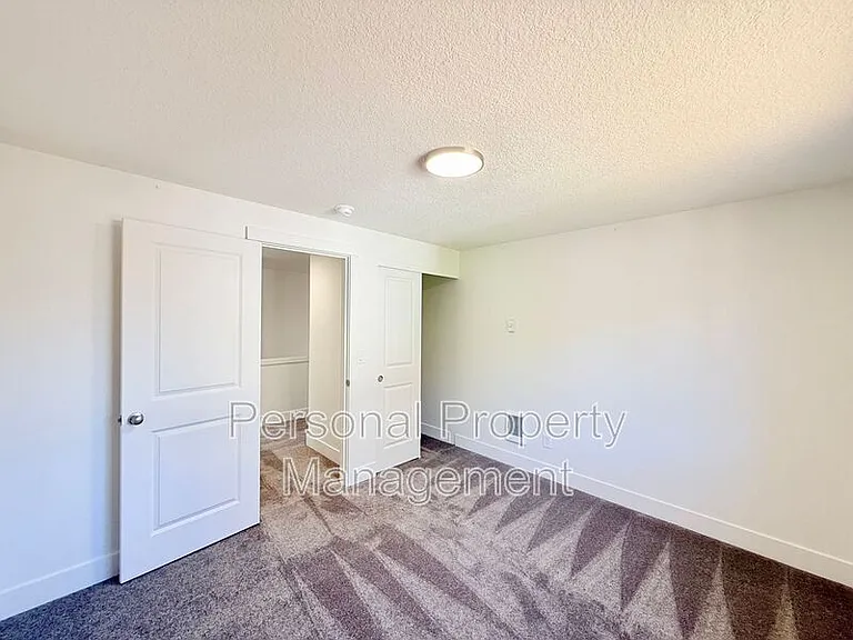 16900 NE 22nd St — Photo 9