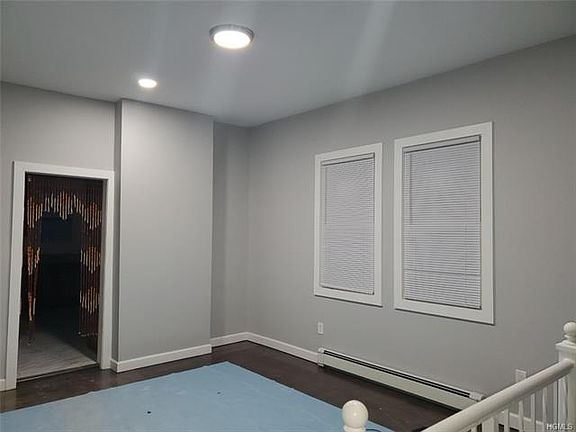 4th image of 80 Ash St