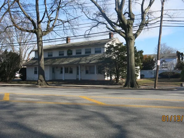 870 Carman Avenue, Westbury, NY 11590