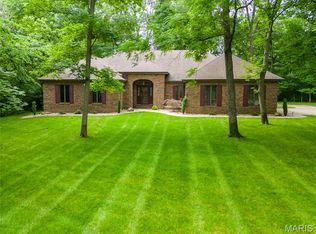 9 Jenn Laur Dr, Edwardsville, IL 62025