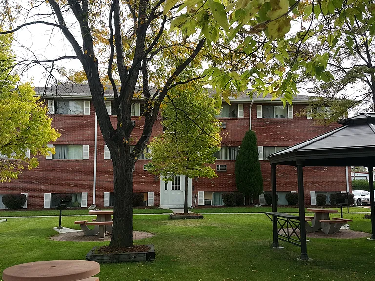Apartments for Rent — Photo 13