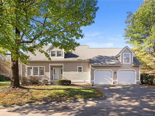 16 Chatsworth Road #16, Granby, CT 06035