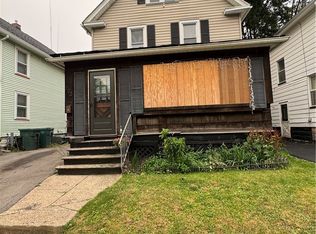 205 Roycroft Dr, Rochester, NY 14621