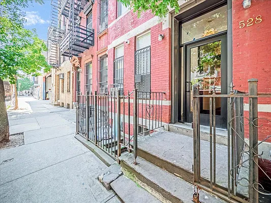 Rented by Keller Williams Realty Gold Coast | media 10