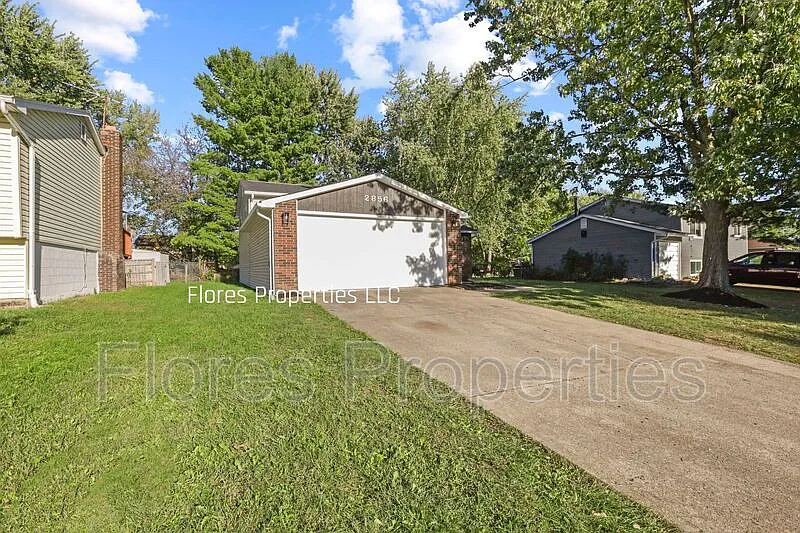 3 bed, 2.0 bath, 1262 sqft, $2,500 — Photo 3