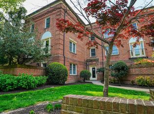 1107 N Pitt St APT 2A, Alexandria, VA 22314