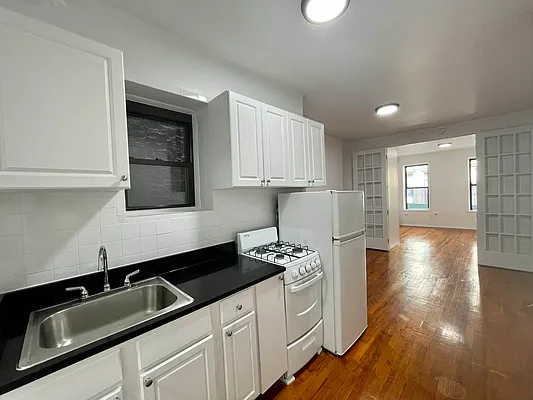 Rented by Highline Residential | media 11