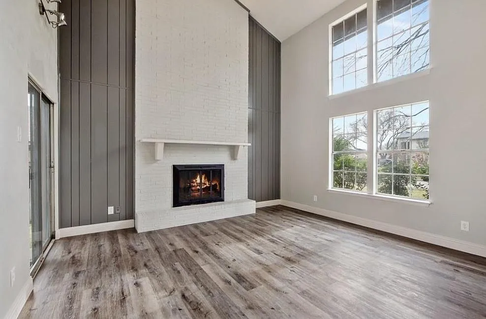 4 bed, 2.5 bath, 2359 sqft, $3,300 — Photo 2