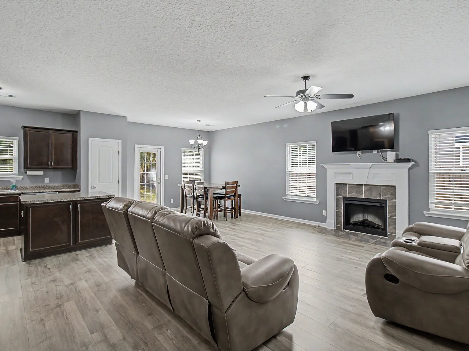 96 Griffin Rd - Morgan Turner - 1 — Photo 2