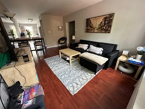 327 S 20th St #3 Photo 1