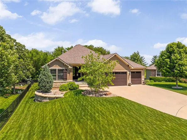 21544 W 176th Ter, Olathe, KS 66062