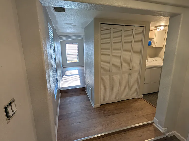 1679 Robb St #A — Photo 3