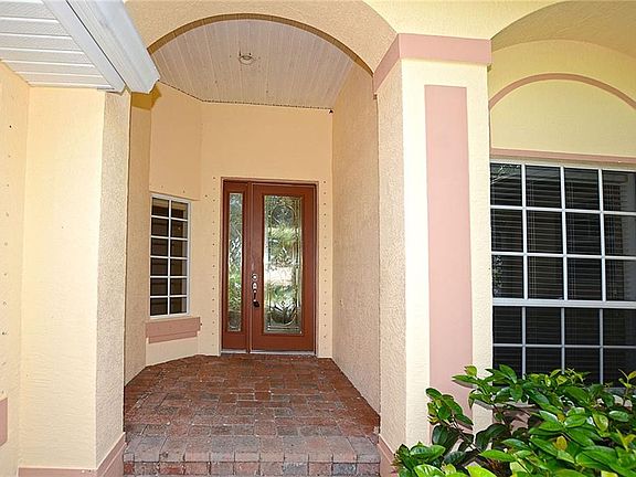 4th image of 260 Champagne Ct SW