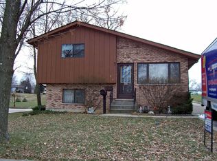 212 Short St, Lemont, IL 60439