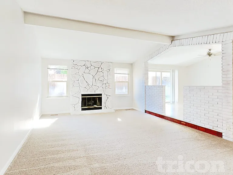 3420 Alpland Ln — Photo 2