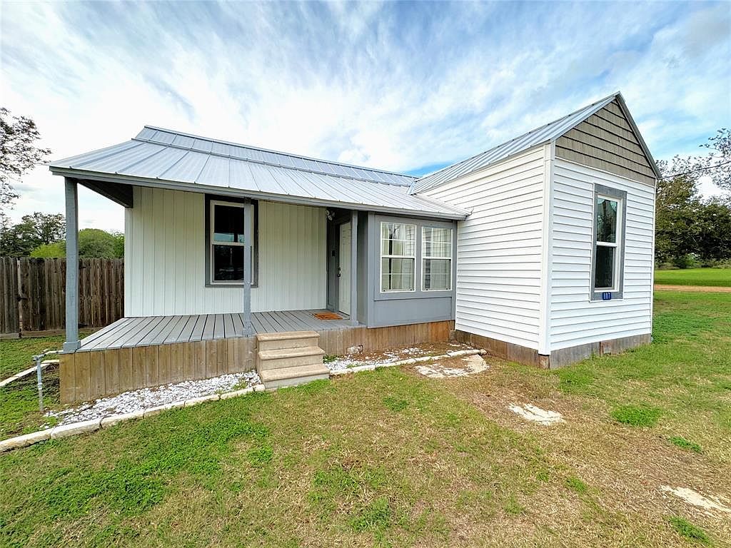 807 Munn St, Ellinger, TX 78938 MLS 18479510 Zillow