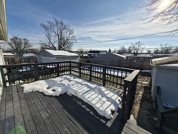 4th image of 225 McKool Ave