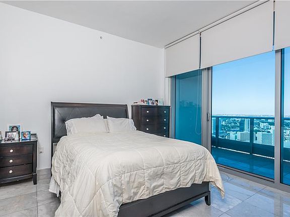 5th image of 200 Biscayne Blvd Unit 4412
