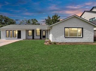 8034 Ridgeview Dr, Houston, TX 77055