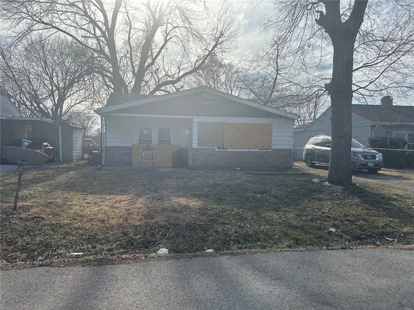 9 Helen Ct, Cahokia, IL 62206