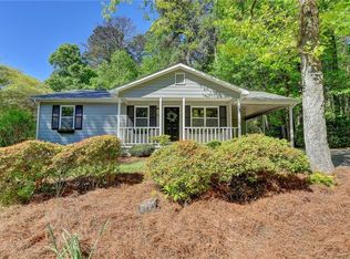 1540 Compton Woods Dr, Loganville, GA