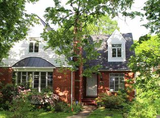 2020 N Englewood Rd, Huntington, WV 25701