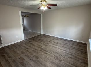 10 Point Place Dr, Cartersville, GA 30120