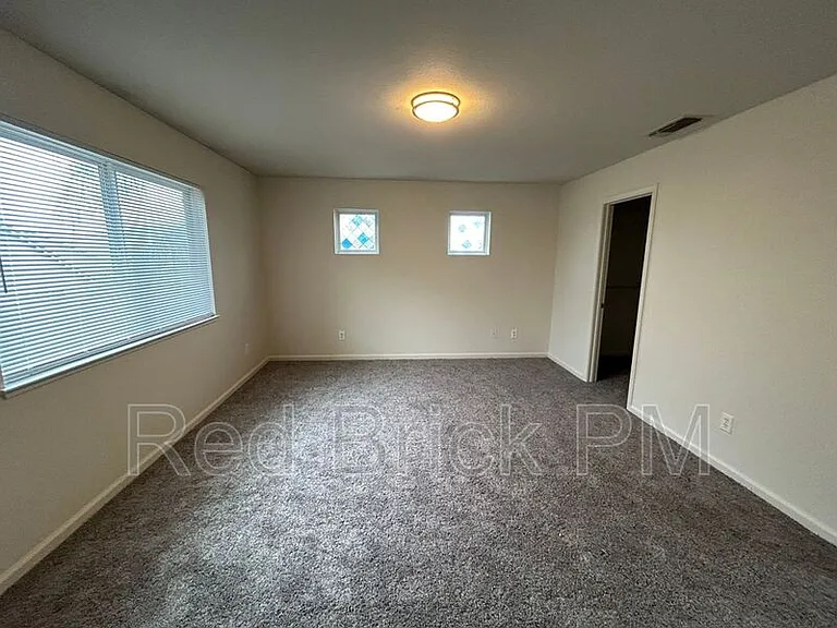 456 Azalea Ct — Photo 5